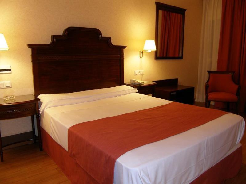 Hotel Santo Domingo 4*